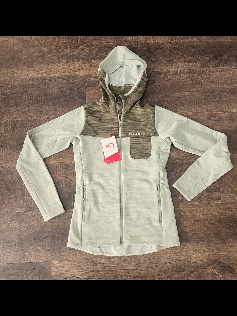 Kari Traa Women's Two-Tone Hooded Jacket in Light Sage and Olive